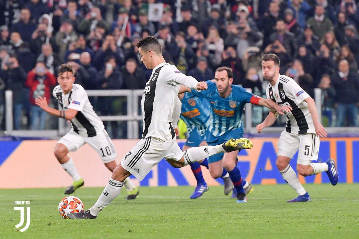 juventusfc's tweet photo. CR1 ⚽️
CR2 ⚽️⚽️
CR3 ⚽️⚽️⚽️
@Cristiano 
#JuveAtleti https://t.co/og8dSXKIcx