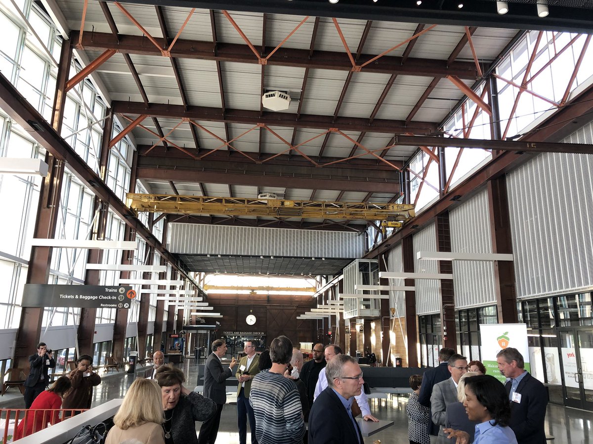 billkingDTR's tweet image. Great event @RalUnionStation to support @OakCityCares which opens in early April and will provide services to homeless individuals. Big ups to @RaleighGov @RaleighHomeless @WakeGOV @CathCharDoR for their support on this project and @HoltBrothersInc for hosting this event.