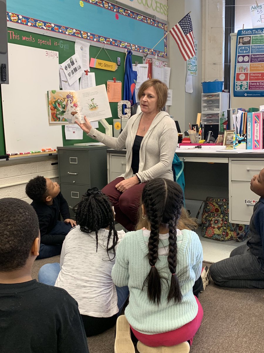 B5CastleHills's tweet photo. @pam_pdnolte We loved having you as a mystery reader!  Thank you for reading Not Your Typical Dragon 🐉 to our CH dragons! #WEread #chdreambuilders https://t.co/NsuXeNNBik