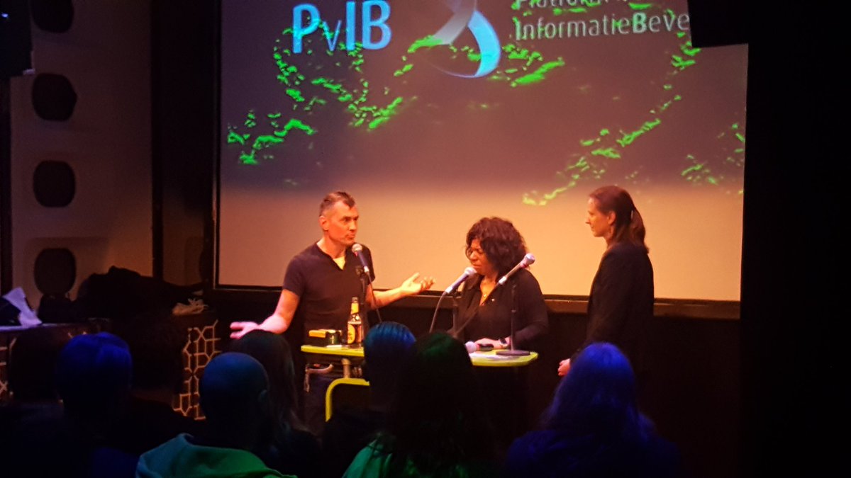 okoeroo's tweet photo. Een inspirerende #hacktalk11 En hoop dat ik niet onbewust van die domme zeg, zoals de (clichรฉ) voorbeelden.
Wel wederom het idee om nog meer te doen aan empowerment. Bij een aantal mensen al aardig gelukt. :-) #neverstop https://t.co/eOuaT9Qt7C
