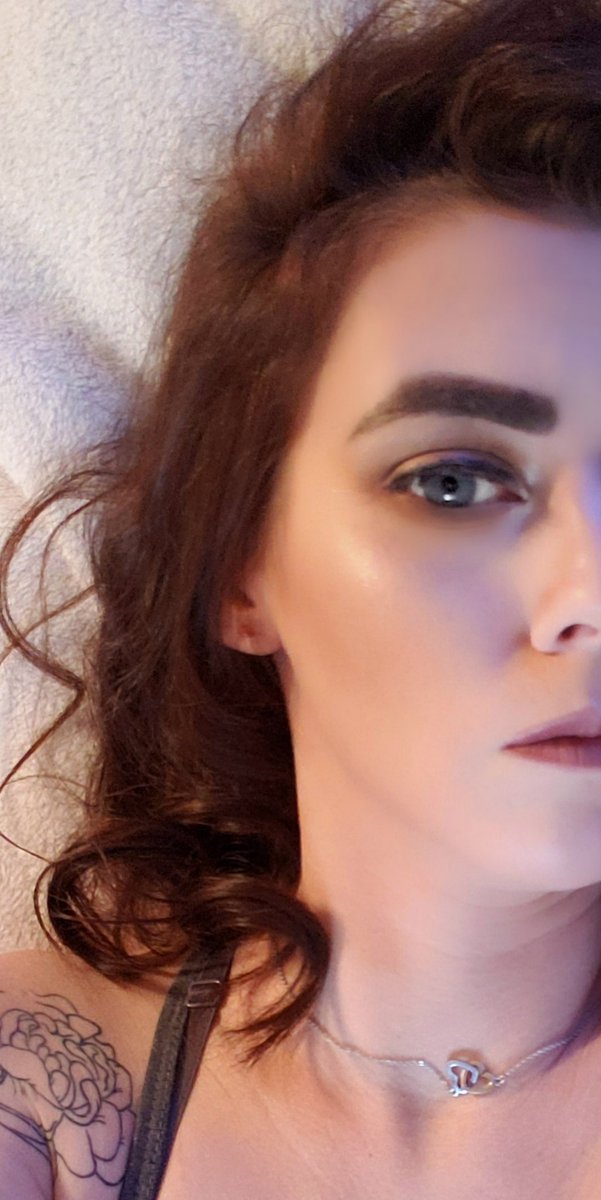 JinnyMels's tweet photo. Love makeup and how it can make me feel! makeup #makeupaddict #makeuptutorial #fashion #fashionista #makeuplover #makeuptalk #makeupjunkie #makeupworld #makeupcollection #makeupcommunity #makeuplifestyle #makeup4glam #makeup4ever https://t.co/55W0I23WX5
