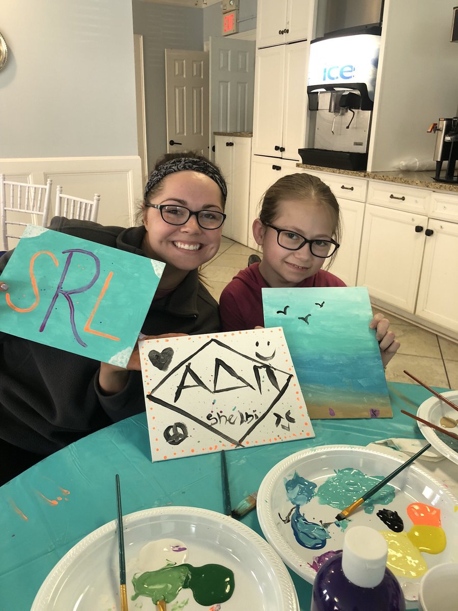 ADPiMizzou's tweet photo. This past weekend we hosted a fun canvas painting event for our Mizzouthon miracle! We loved getting to paint and bond with Shelbi at the house 💕💎 We can’t wait for the main event in just a few short weeks! #mizadpi https://t.co/QtsPCa3JxL