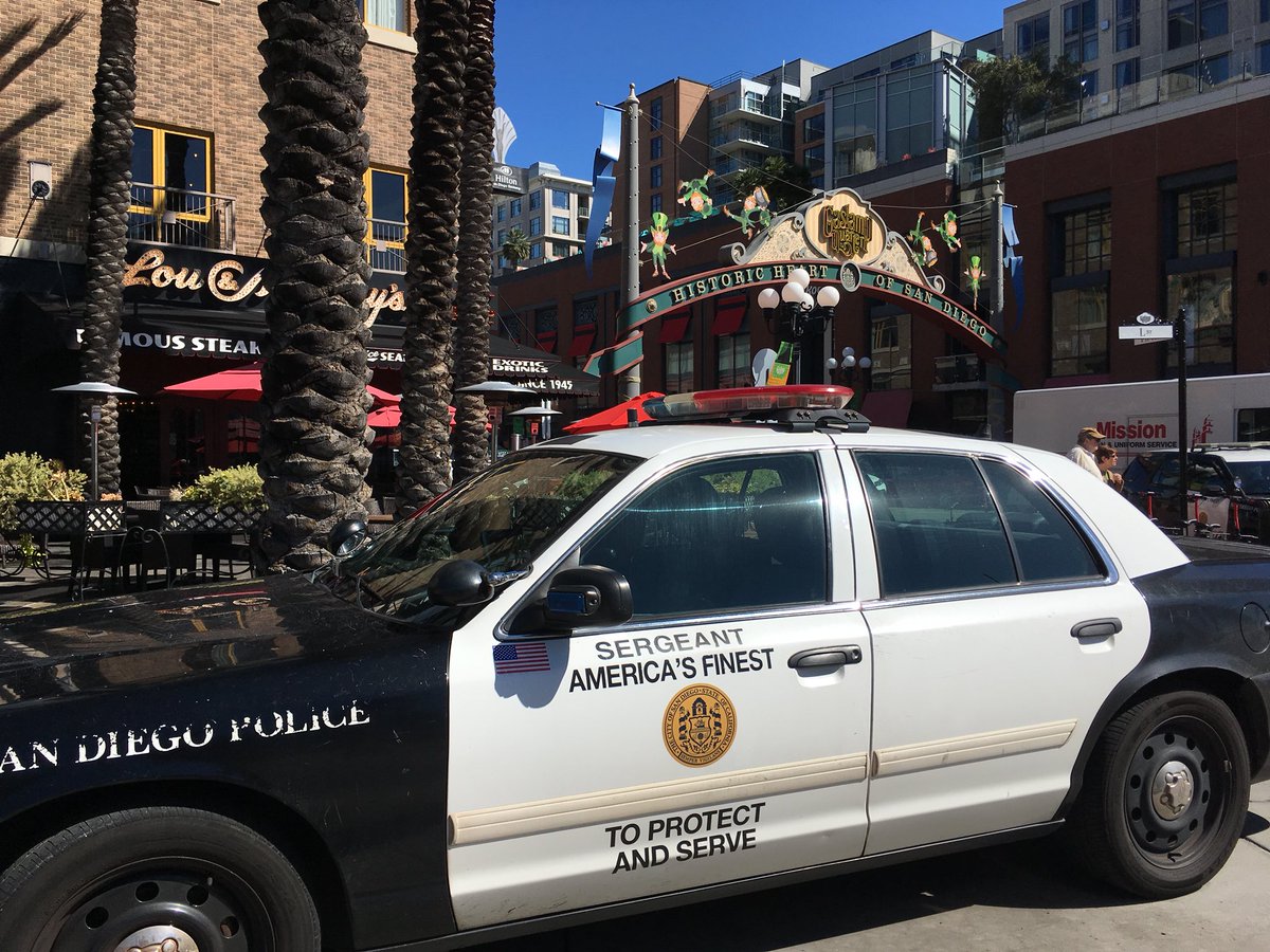 SanDiegoPD's tweet photo. Welcome back San Diego Sunshine. The Historic Gaslamp District never looked so good. We have missed you! #SunDiego #OneTeamOneMission #JoinSdpdNow https://t.co/8UQaodFrO3