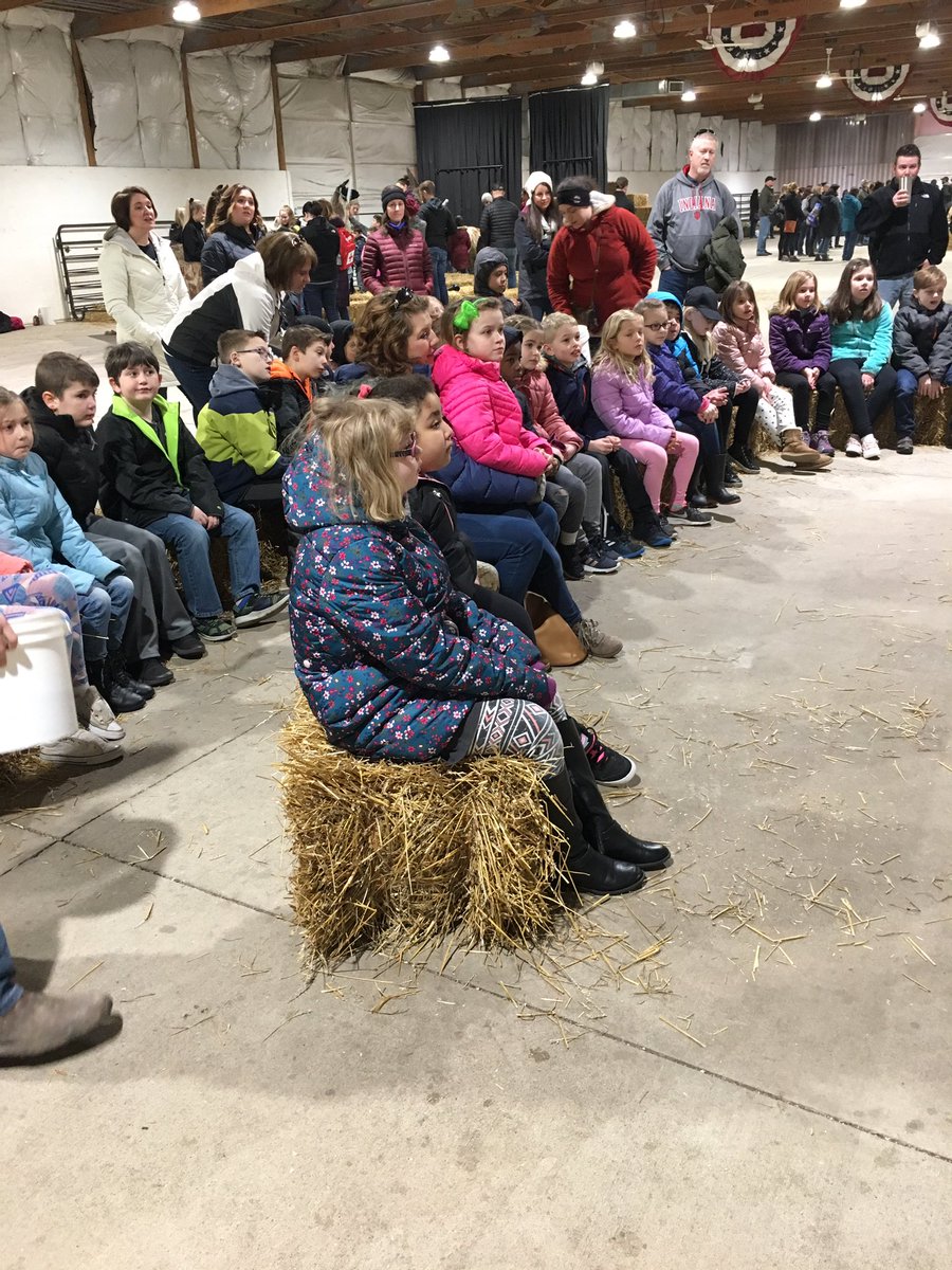 Miss_Ryan2's tweet photo. An awesome field trip at the Hamilton County 4-H Fairgrounds! We loved learning about the importance of farming and natural resources. https://t.co/roMfF2Dvey