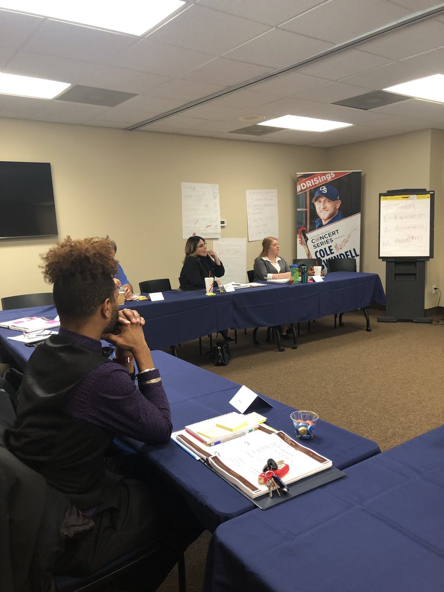MeghanWalshDR's tweet photo. Your life only gets better when you do. Work on yourself and the rest will follow. #MarketingManagerTraining
Train insane or remain the same. #EastMode
#DRTraining #DiamondCareers https://t.co/4uAaiKEkfv
