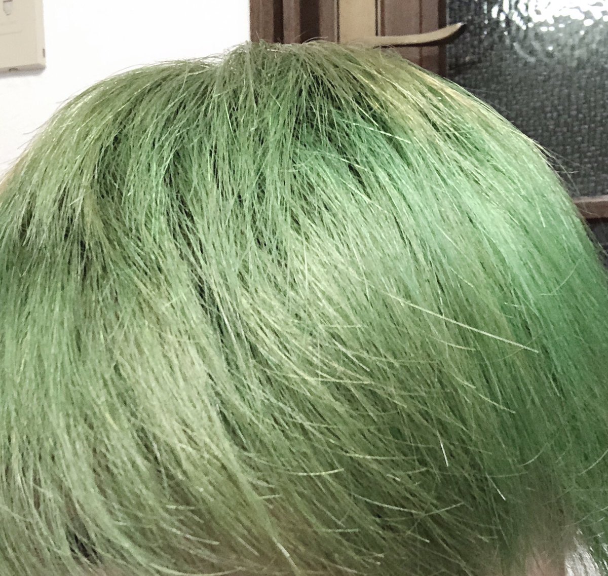 kuya0129's tweet photo. 最近髪の色ころころ変わってたけどグレーでやっと落ち着いた https://t.co/4yMjryUHQ7