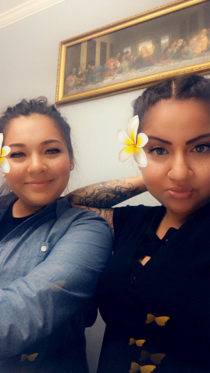IzJooooo22's tweet photo. #TransformstionTuesday with my bestie @caliigirl_14 💛💛 https://t.co/67iUzZ31PP
