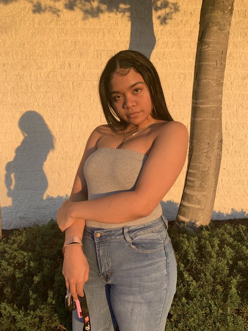 Janayah.’s pics and videos