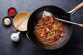 ChinesePod's tweet photo. Cooking Chinese food at home is one of the easiest ways to bring Chinese culture into your life. Here are 10 Must-Have Chinese Cooking Tools! Read more at https://t.co/iBCpSg7MYc #ChineseFood #ChineseCooking #ChinesePod https://t.co/kgMKSvVFei