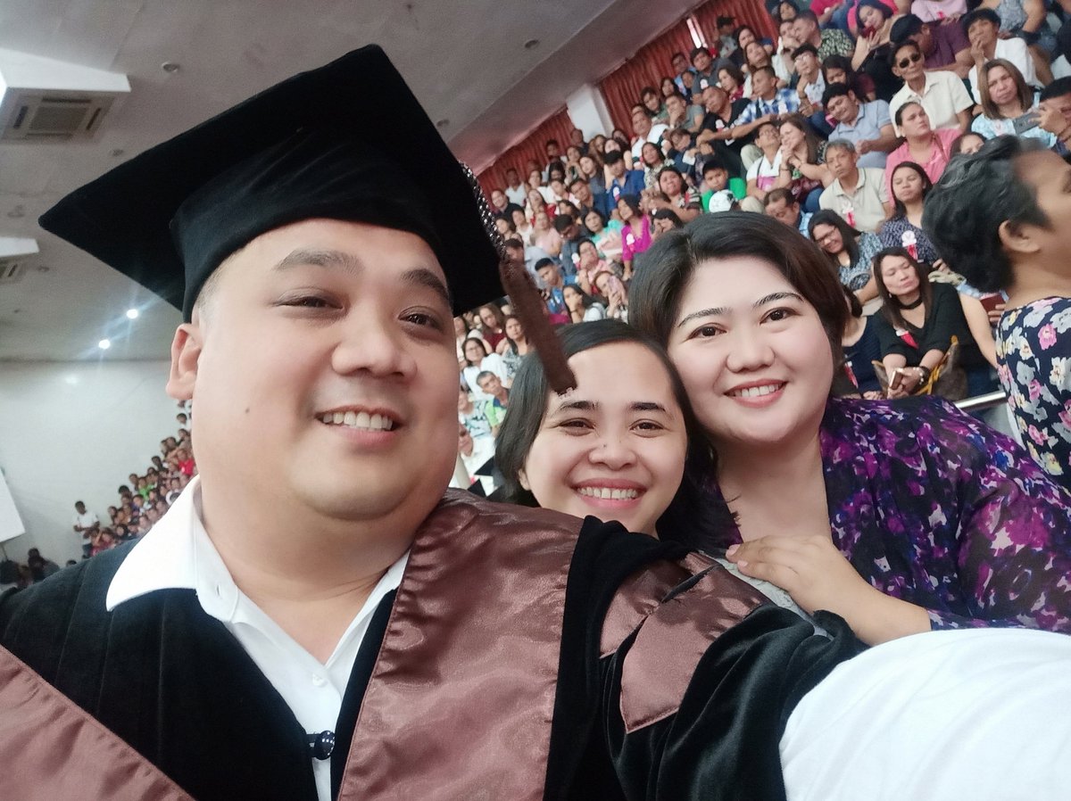 pmmelo's tweet image. congratulations @macmaclhm @macmaclh 🎓👨‍🎓

#MSComputerScience