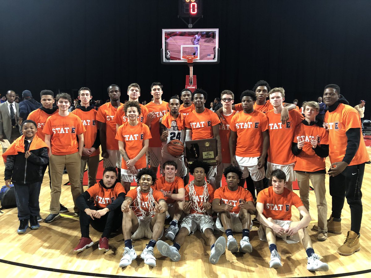 ETHSports's tweet photo. 2019 #IHSAKits Boys Basketball  Elite 8 SuperSectional Champions!!! https://t.co/0h3Lgtt8rb