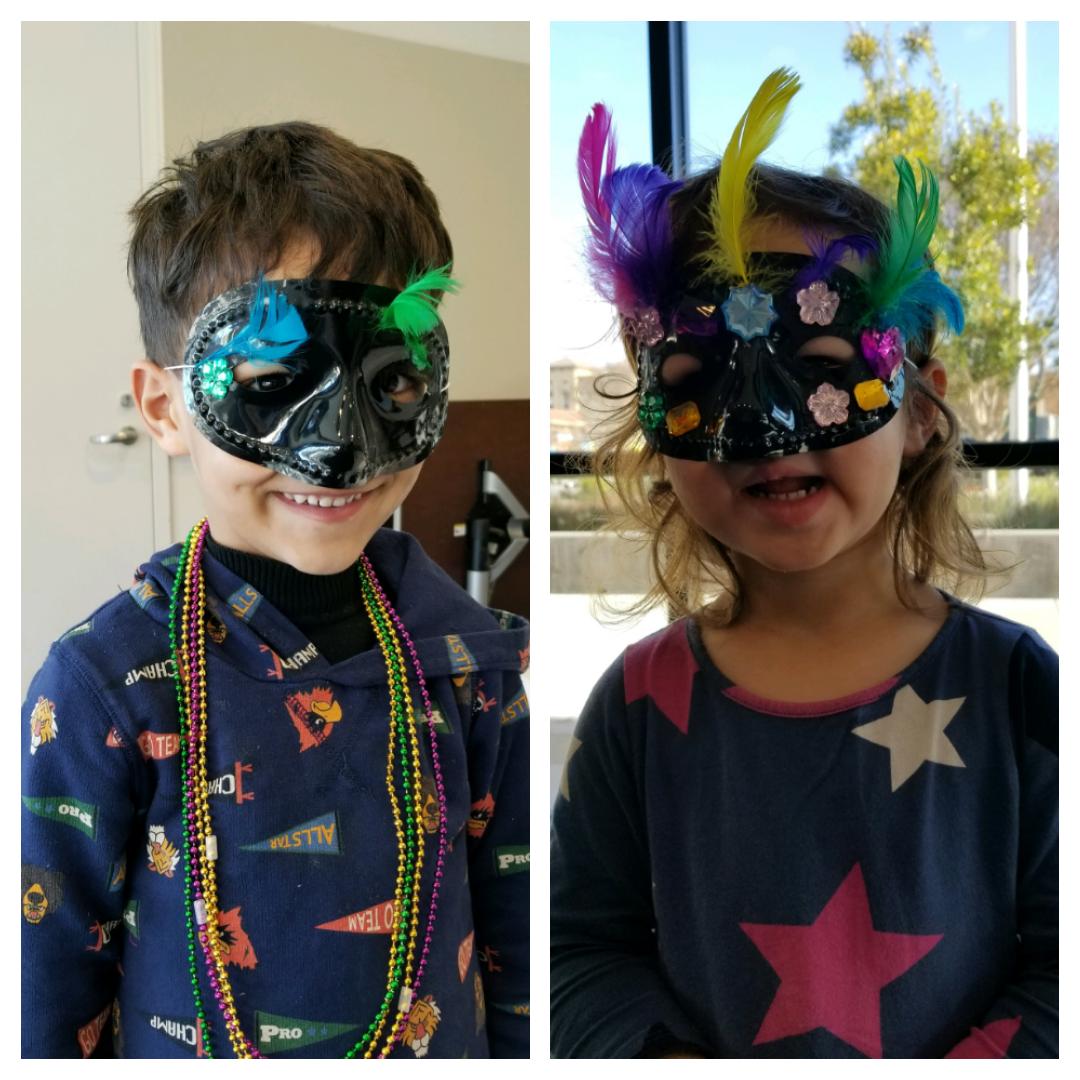 SantaClaraLib's tweet photo. How was your Mardi Gras? It may be over but you can still lassiez le bon temps rouler (at the library)! #sclibrary #MardiGras https://t.co/Ly1OZgsaFf