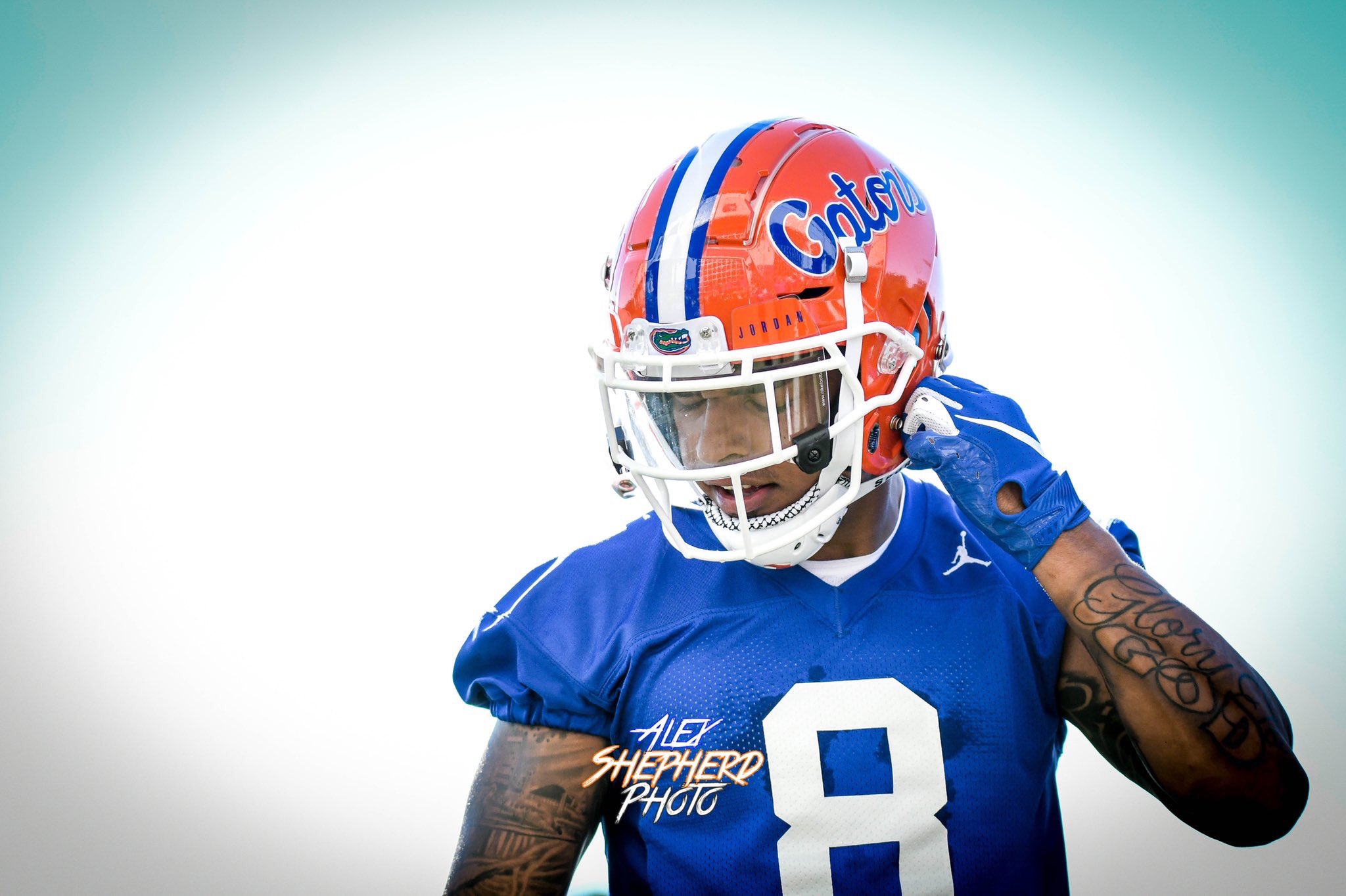 gator football cleats