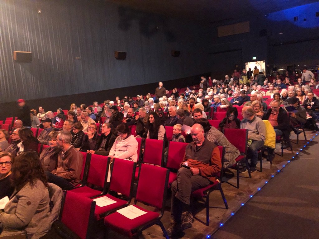 lmnielse's tweet image. Apparently the word is out about the talent @ucscias what a great looking crowd! #laser #thinkucsc