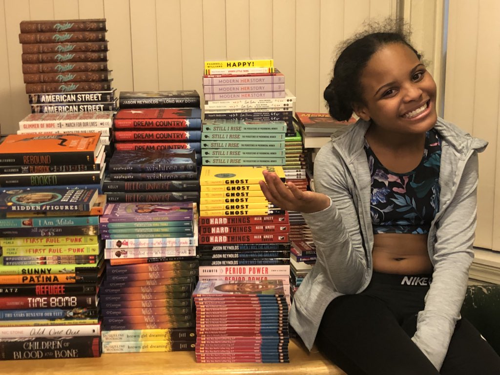 LittleMissFlint's tweet photo. #TeamMari showed out for book day. #FlintKidsRead https://t.co/PTpqOI2oD9
