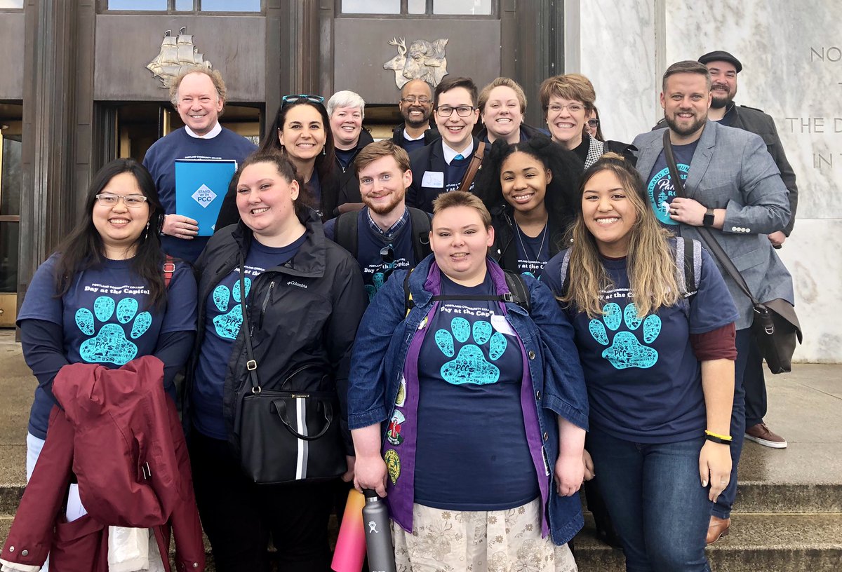 AmyCorliss_'s tweet photo. Couldn’t be prouder working at @PortlandCC. Today students spoke with power at #PCCDayAtCap to let legislators know how much their #communitycollege education means to their futures. #SESquad showed up in force! Thanks #orleg for listening! #MyPCC #PCCSE https://t.co/uZB4BKnS9d