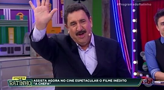 Jacquelineldsr's tweet photo. O #ProgramaDoRatinho de hoje terminou, fiquem agora com filme #AChefa 😂👍 no #CineEspetacular no @SBTonline. https://t.co/gk16F6Ec0d