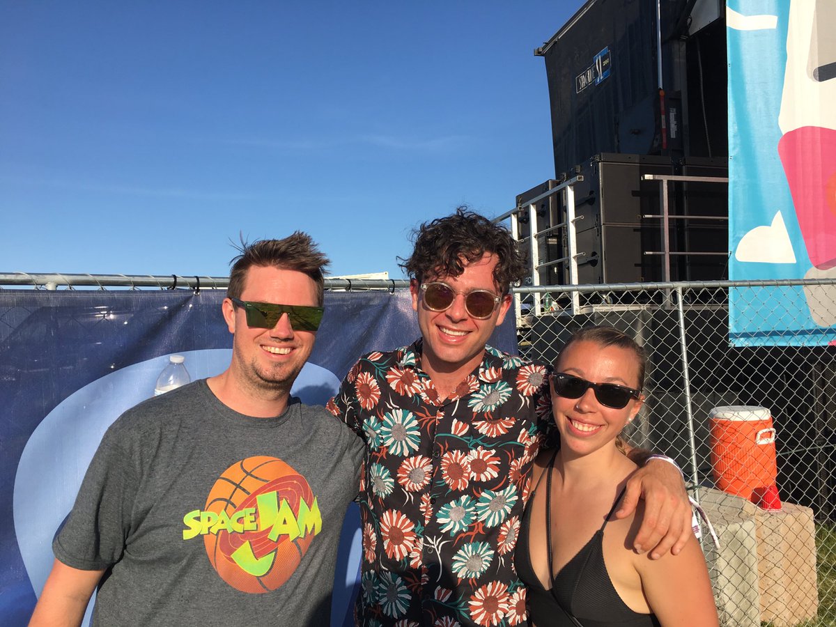 melissamageau's tweet photo. @arkellsmusic @Max_Kerman @NickDika I still can’t track down tickets to your Seattle show 😭 please help! Driving from Vancouver,BC for my champagne 30th Birthday. @DearRouge 🥰🍾⚡️💛#arkellsrallycry #seattle #maxkerman #arkells https://t.co/UqztwAJOpq