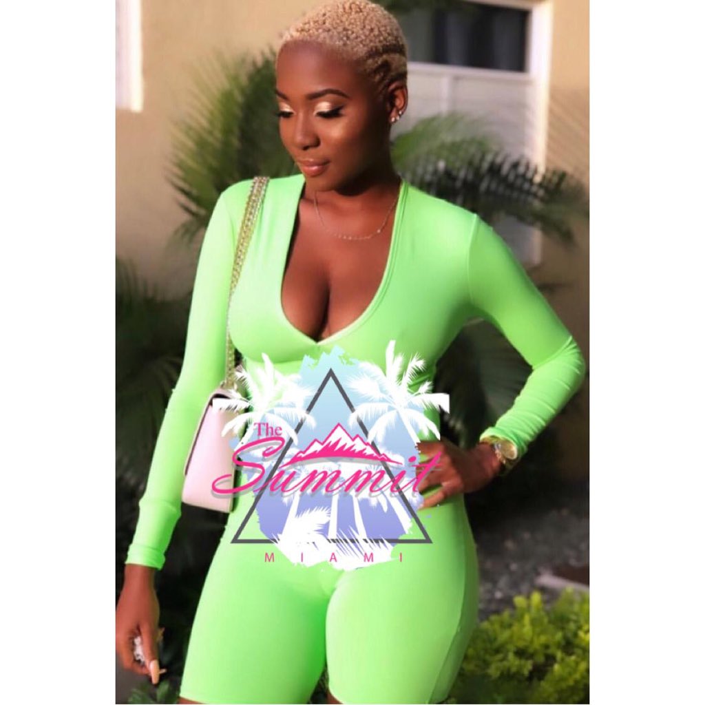 The_Sammii's tweet image. Hey Toni!! @_tonessss ☺ Join our Caribbean Queens for @SummitMiami #2019🇺🇸 🌴🌞 #BestDjs #GreatVibe #NewRules
#WrightOnePromotions #SummitPartySeries #Party #SummitMiami #LiveStush #Florida #Miami #FortLauderdale #Party #Reggae #Soca #Dancehall #DayRave #Music #MadeinJamaica 🇯🇲