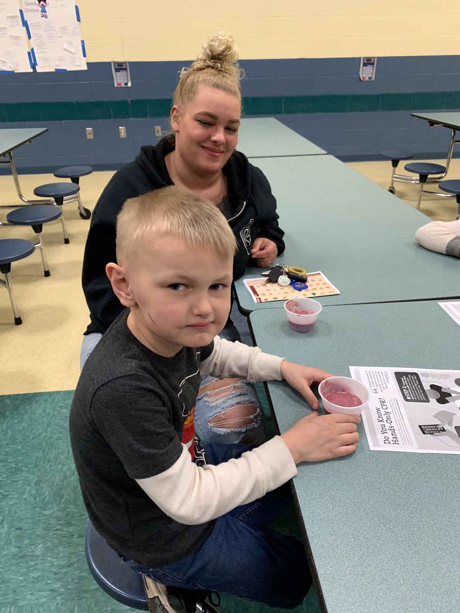 21stBobcats's tweet photo. VIP night at CPS tonight. We love getting to share our program with our loved ones!  We had another great event with Chef Lamphear and Jennifer from @SoutheasternMed. @Primary_Bobcats https://t.co/arIozCUNtA