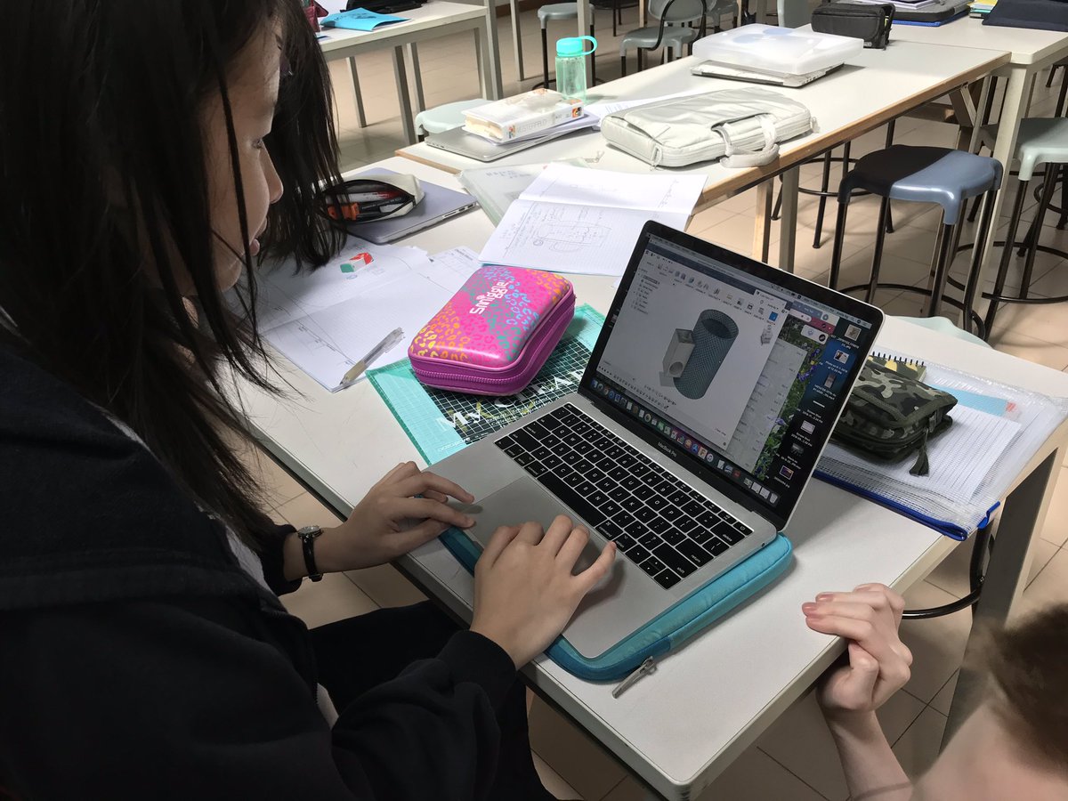 ICS_MidSchool's tweet photo. Grade 8 STEM: working on a collaborative Engineering Design Project. Soda Can Cold Pack ideas started from and investigation of the Endothermic Process discussed in Science class. https://t.co/QtUVrXvsln