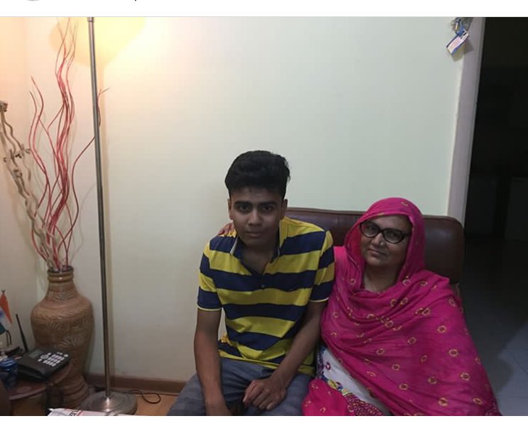 Amaan__khan9's tweet image. Happy birthday to my first and forever love ...#FirstPriorty Meri pyaari Ammi jo haii  Thodi si cute hai Thodi si karari bhi Thodi si cool hai Thodi si purani bhi !!