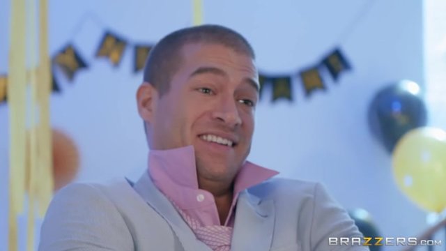 Can you imagine a scene with <a href="/sophiedee/">Sophie Dee</a> and <a href="/XCorvus777/">Xander Corvus</a> , i think it would be super cool <a href="/Brazzers/">Brazzers</a>