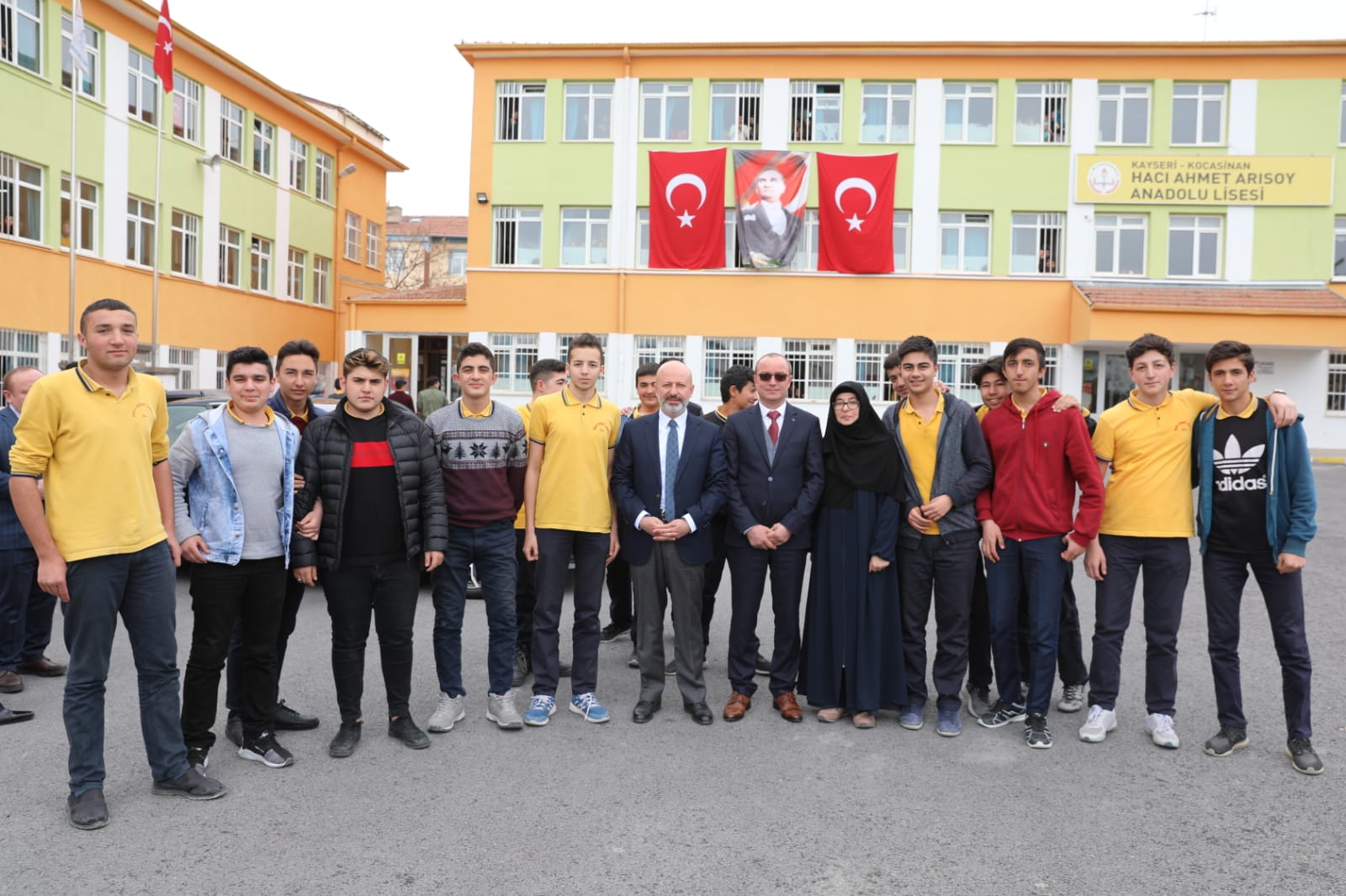 yaranı bulduk tek bir adam hareketsiz