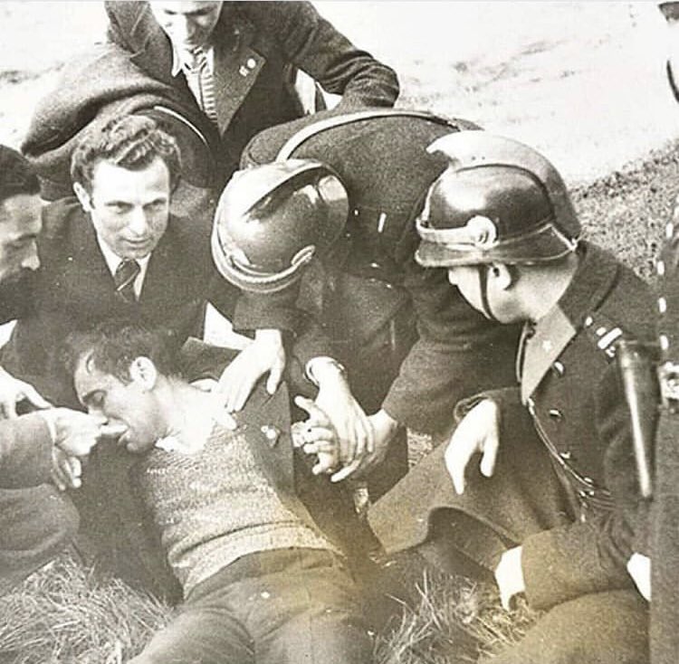 hellicopterman's tweet image. Mustafa Kemal Atatürk’ün cenaze töreni... Böyle bir lider nasıl unutulur ki?