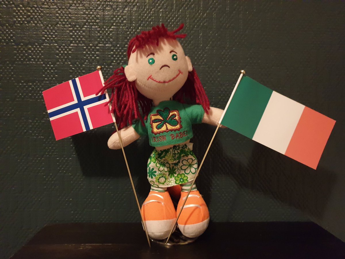 NorwegianIrSoc's tweet photo. Little Róisín is ready for #StPatricksDay in Oslo this Saturday - are you? We’re marching from Jernbanetorget at 12.00 - bring the family, wear something green and join us!! https://t.co/ddphVWxN5p