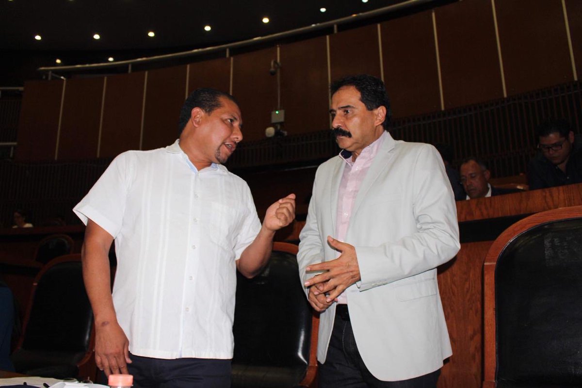 Hoy en el Congreso local hicimos un exhorto al presidente <a href="/lopezobrador_/">Andrés Manuel</a> para que no elimine el apoyo destinado a los refugios para mujeres violentadas.