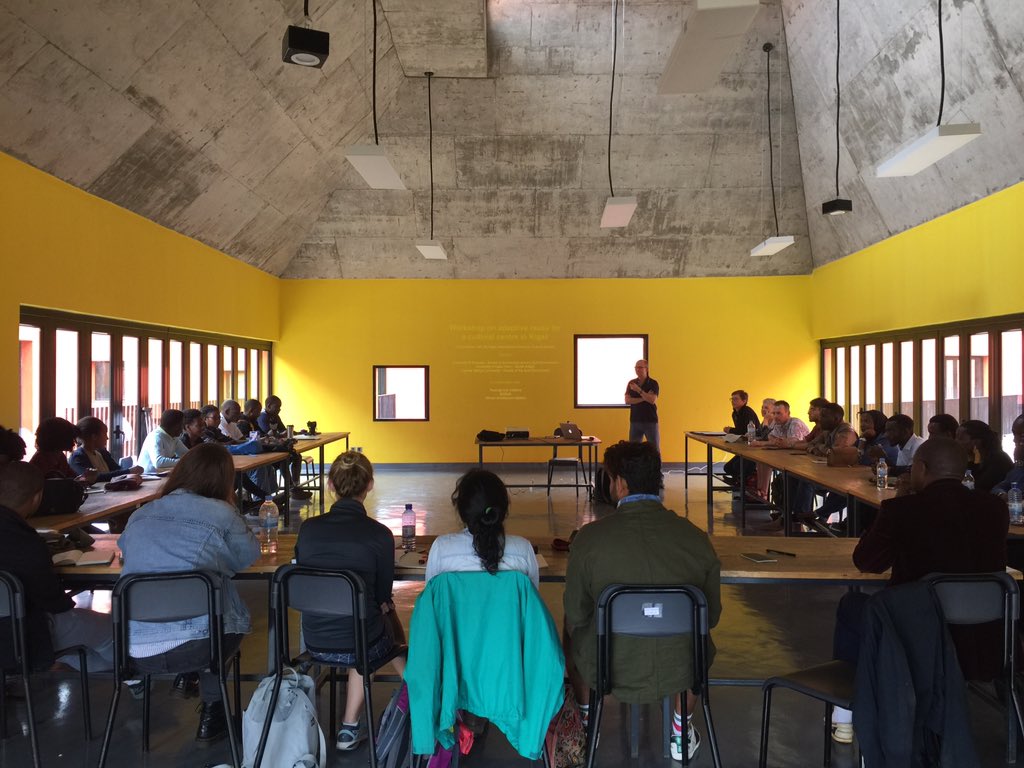 UR-CST-SABE tweet media