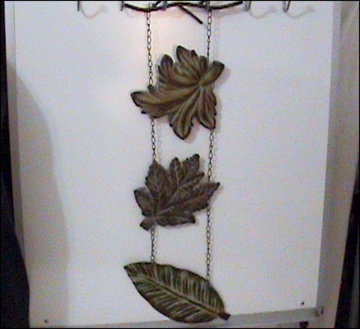 Excited to share the latest addition to my #etsy shop: Indoor/Outdoor Leaf Hanging etsy.me/2EVJA6r #housewares #homedecor #green #brown #unframed #kitchendining #patiodecor #metalwallhanging #gardendecor