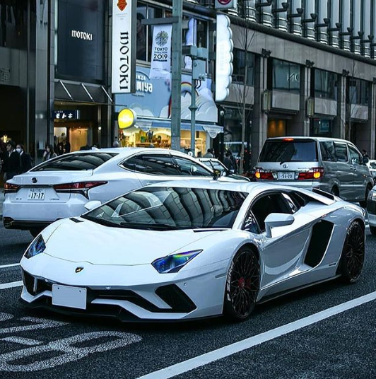 Casey_Ryan2's tweet photo. So Nice Car😍
#lamborghiniaventadors #lamborghini #aventadors #aventador #lamborghinis #lambo #lamborghiniworld #automobililamborghini #lamborghini_daily #lamborghiniautomobili #lambolove #lambolifestyle #lambolife #amazingcar247 https://t.co/7PlhJfOFpV