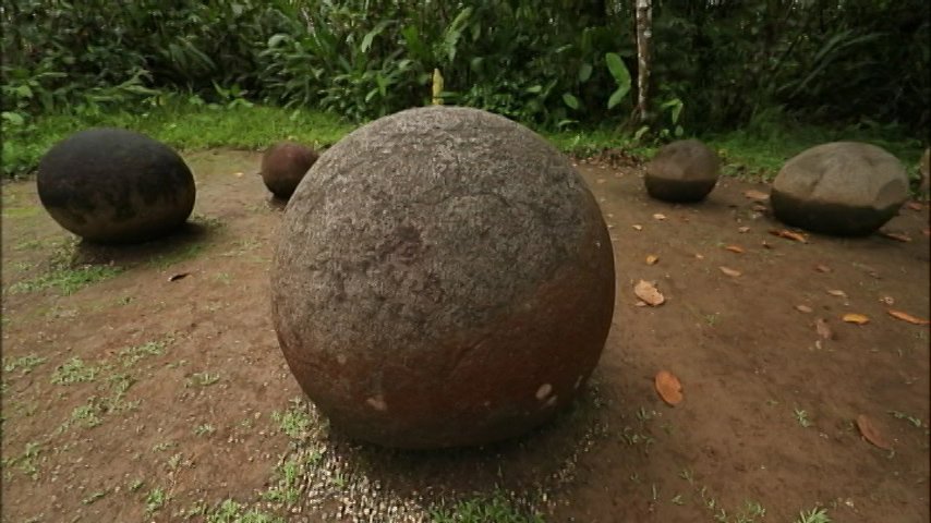 Uzivatel 世界遺産 Na Twitteru 中米コスタリカに 0個以上も残されている 石球 ９世紀から16世紀にかけて先住民によって造られたもの 風化されずに 完璧な球体もあります 石球には 精霊たちが力を込めてくれたと信じられています