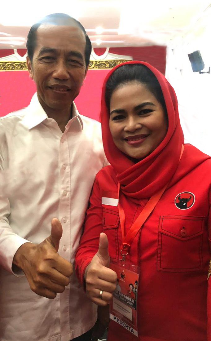 Gass puooolll,,, !!!
.
#mbakputi 
#calegdprri 
#dapiljatim1nomor2 
#surabayasidoarjo 
#merajutbenangkebangsaan