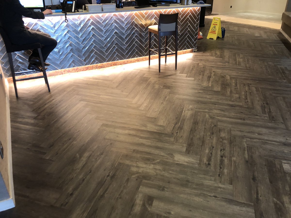 supersie's tweet photo. What a difference a few days make stunning hotel lobby @bestwestern Samlesbury fitted in @CavalioFloors projectline driftwood dark, carpet removed, screeded &amp; laud with minimal disruption to hotel guest. #flooring #Manchester #hotels #fitout #herringbone #Preston https://t.co/WbCHRB2PF4