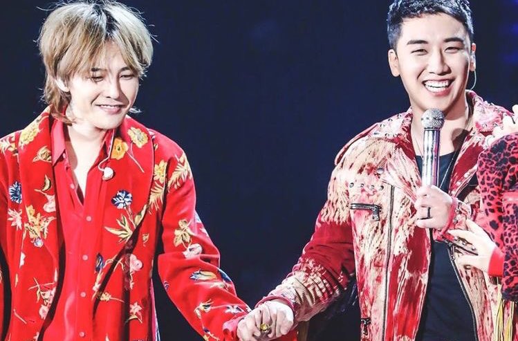 こむぎ とりあえずk Pop界の王である Bigbangのリーダーのg Dragonっていう人は舐めない方がいい あの人は絶対黙って今回の件終わらせたりしないと思う ニョントリはガチだから 今は兵役中で何もできないけど こんなにメンバー想いなリーダー こむぎ とりあえずk Pop界の王である Bigbangのリーダーのg Dragonっていう人は舐めない方がいい あの人は絶対黙って今回の件終わらせたりしないと思う ニョントリはガチだから 今は兵役中で何もできないけど こんなにメンバー想いなリーダー