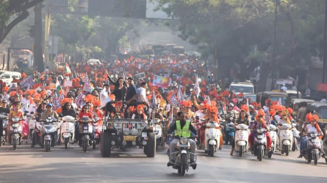 SmitaGondkar's tweet photo. Leading an All Womens bike rally organized by @PuneTimesOnline times which was held in pune on the occasion of International Women's Day 2019 celebration...

#Biker #BikeRally #WomenBikeRally #internationalwomensday #betterforbalance #iwd2019 #iwdrally #2k19 #smitagondkar https://t.co/XQWxEltNSY