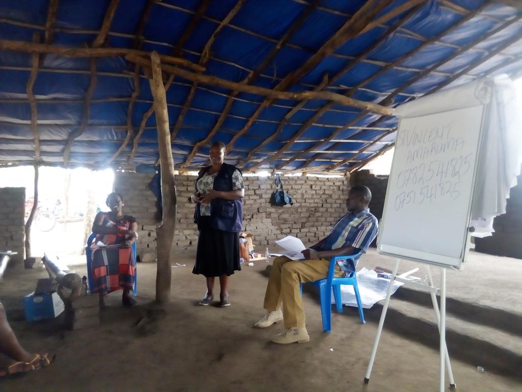odida_ronald's tweet photo. #Building_Capacity of Refugee &amp; host community leaders on Refugee Rights &amp; Obligations, Natural resource ownership, Access &amp; utilization+SGBV issues empowers leaders with necessary leadership skills &amp; mechanisms 4 enhancing peaceful coexistence @NLinUganda @DrChrisDolan @ongwechd https://t.co/2UsW9PahVe
