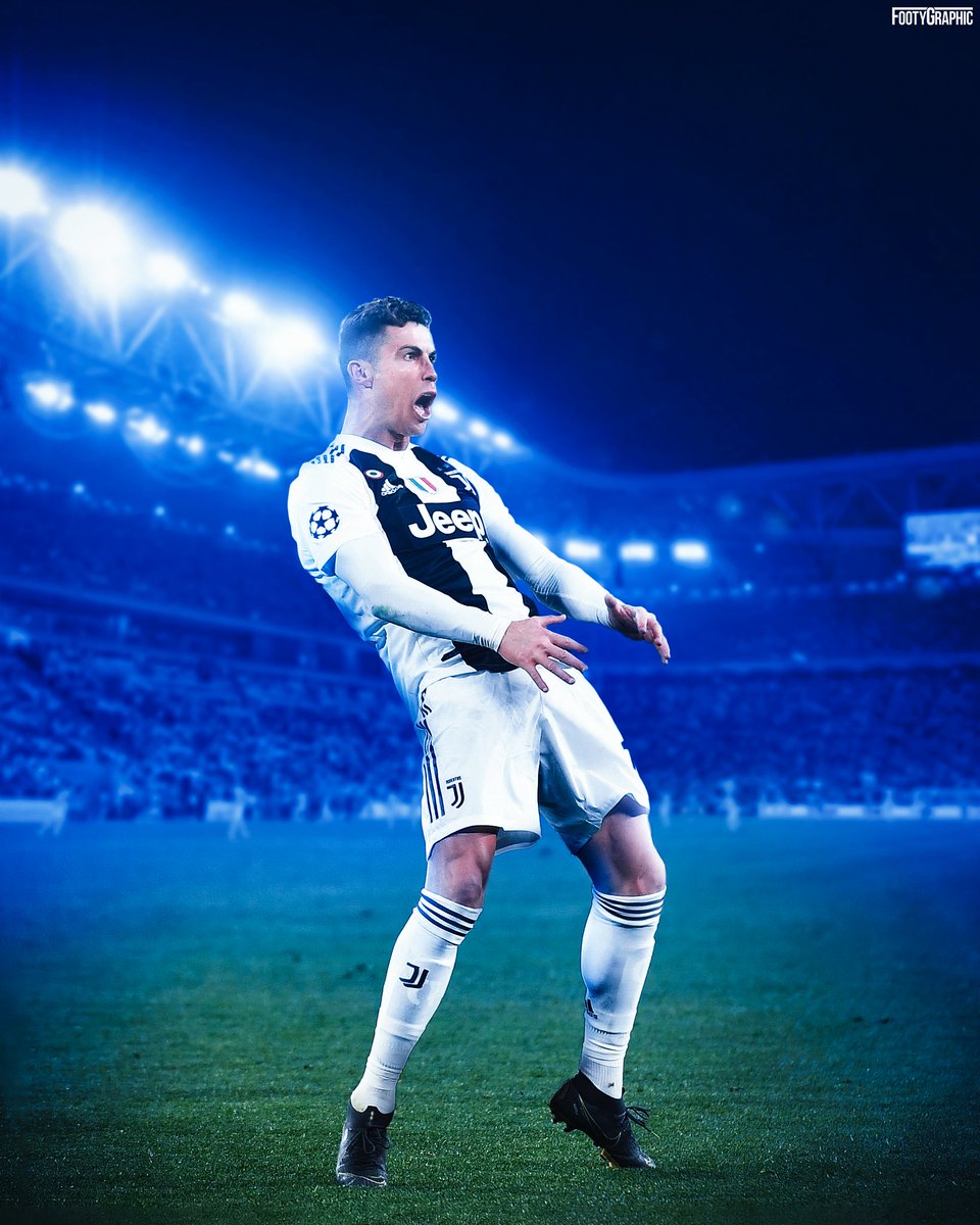 Cristiano Ronaldo Champions League poster ⚫⚪
#Ronaldo #Juve #UCL