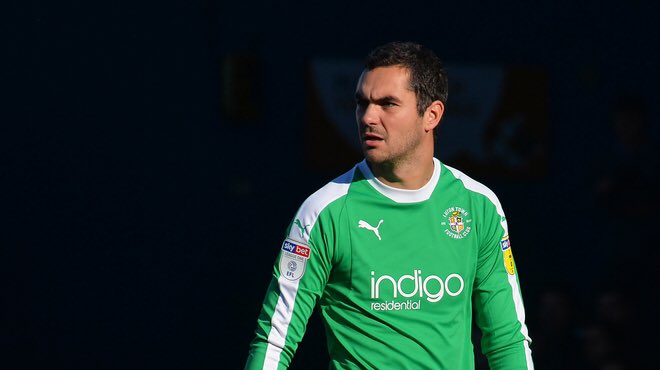 StatsChristian's tweet photo. James Shea’s #Luton league record:
4️⃣2️⃣ apps
2️⃣8️⃣ wins
1️⃣1️⃣ draws
3️⃣ defeats
2️⃣1️⃣ clean-sheets 🙌🏼
He has now kept clean-sheets in 50% of his league apps for #LTFC.
Only conceded more than a single goal 8 times in 42 apps.
#NoWayPastShea ⛔️
#Hatters #COYH https://t.co/QdV48axVi1