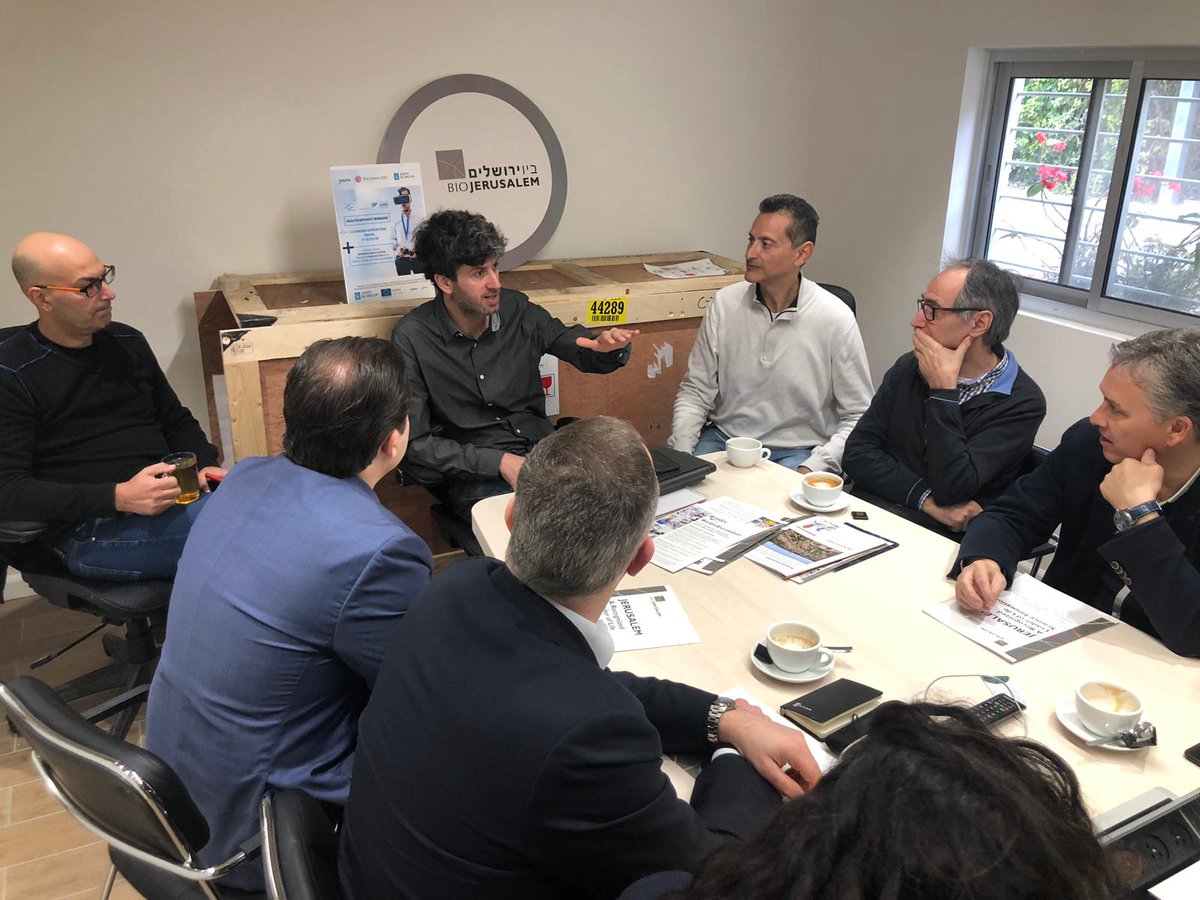 ClusterSaude's tweet photo. #Continúa #LEXSaúdeIsrael
En #BioJerusalem, su CEO recuerda
"cuando Michael Porter estudio las posibilidades de fomentar clusters en Jerusalén priorizo dos: Clúster de turismo y Clúster de Life Sciencies"
#CSG #internacionalización #cooperación https://t.co/b2EqXP5fqW