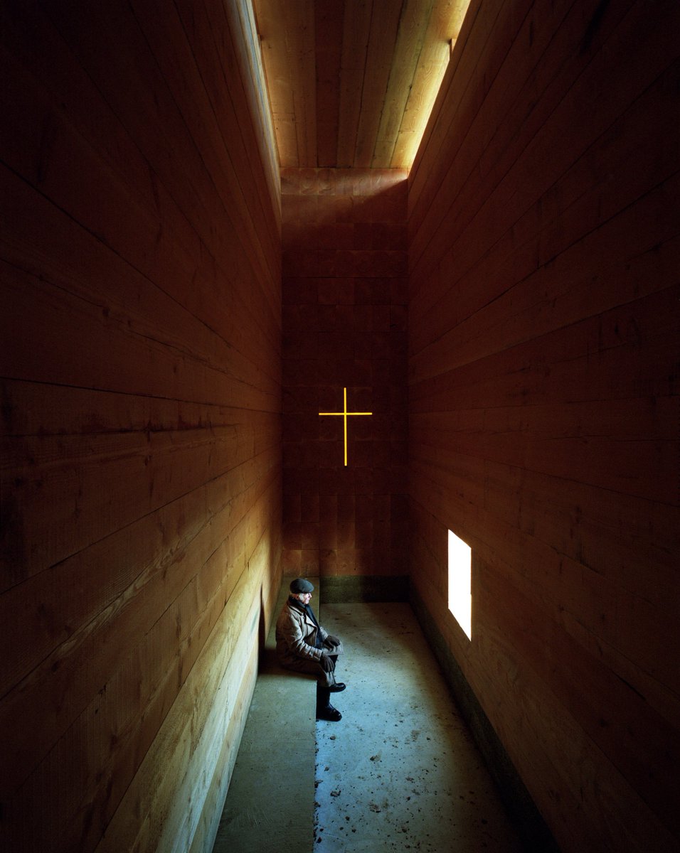 robstan_design's tweet photo. Stunning! 

John Pawson builds Wooden Chapel for cyclists using huge logs @dezeen  https://t.co/EMJosdFQbh https://t.co/4GLvQp1Wph