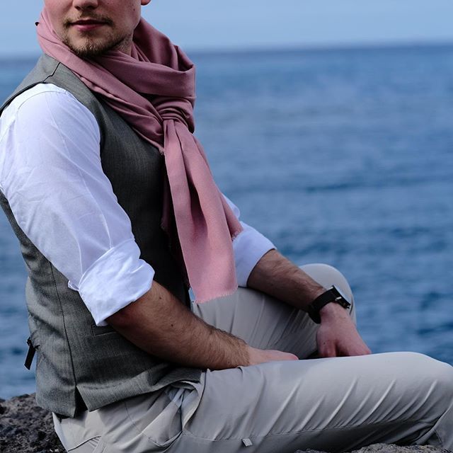 ProjectGamchha's tweet image. “Try not to become a man of success. Rather become a man of value."
Albert Einstein

#success #successquotes #values #personaldevelopment #einstein #ocean #permanentstyle #timelessfashion #silkstories ift.tt/2u52DGs