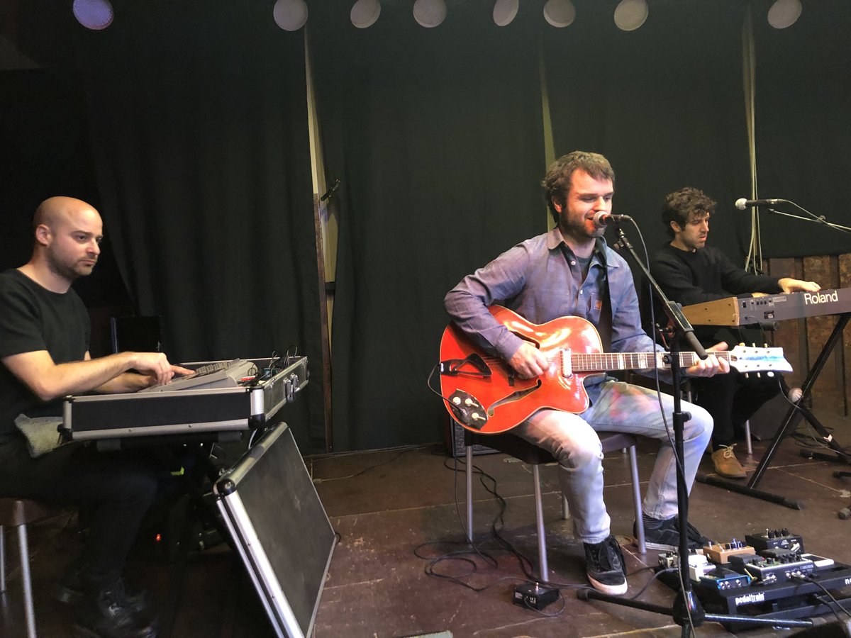 entzuner's tweet image. #Moxal Hannot Mintegia musikariaren proiektua @FobiddenColours disketxearekin