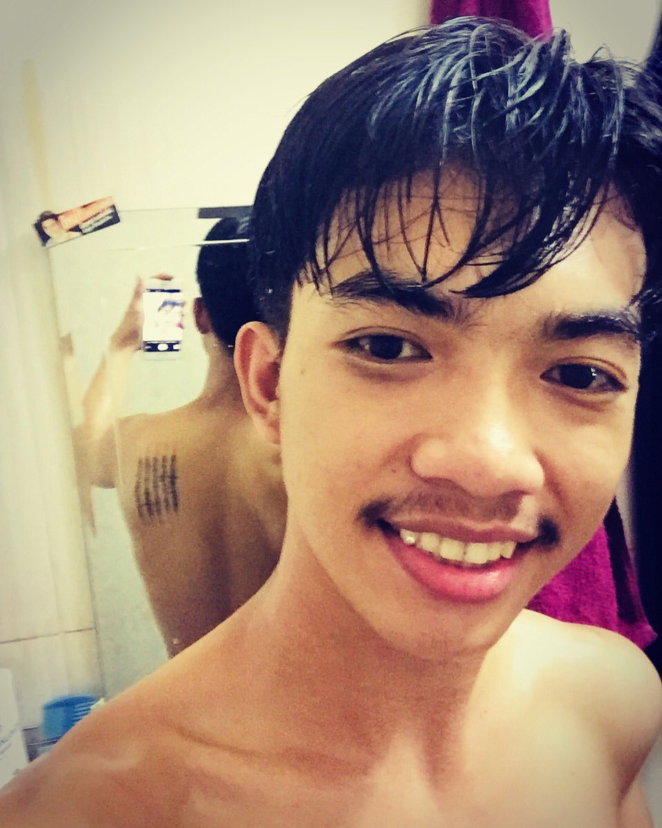 MengHorng19's tweet photo. មិចដែលល្មមអត់💋 https://t.co/hxFLpS2SSD