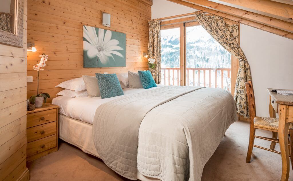 alpineinfusion's tweet photo. Set against a breath-taking backdrop of the #French #Alps, Chalet Iamato becomes a welcoming home away from home: https://t.co/maP1P3tWWy

#Luxury #LuxuryTravel #LuxuryLifestyle #ChaletClub https://t.co/Ps03KGEbkd