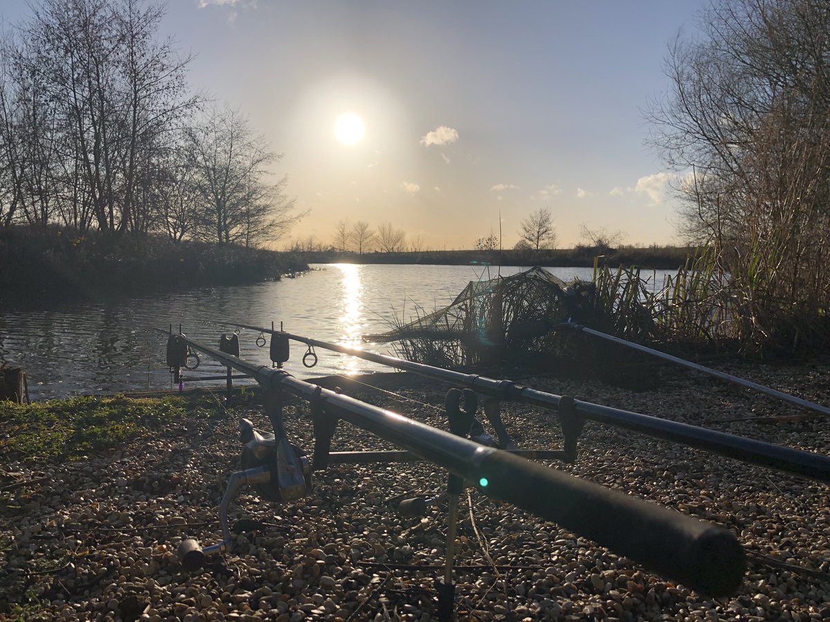 CarpAngler96's tweet photo. 48hrs on the bank with STORM GARETH 👀😨🌊🌬🎣 #carplife #fishinguk #fishing #fisherman #angler #fishingrod #carp #carping #carpfishing #carpshot #totalcarp #carpy #carplife #storm #StormGareth https://t.co/EgK7J3lVSt