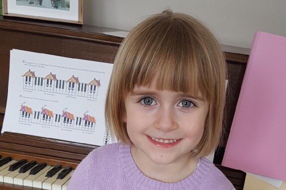 Media371's tweet image. .@gofundme page has been set up to help the parents of 4-year-old Maeve Elizabeth Field offset expenses. Their daughter was struck by a vehicle in #Hagersville on Saturday, she remains in an induced coma. To donate:  gofundme.com/help-maeve